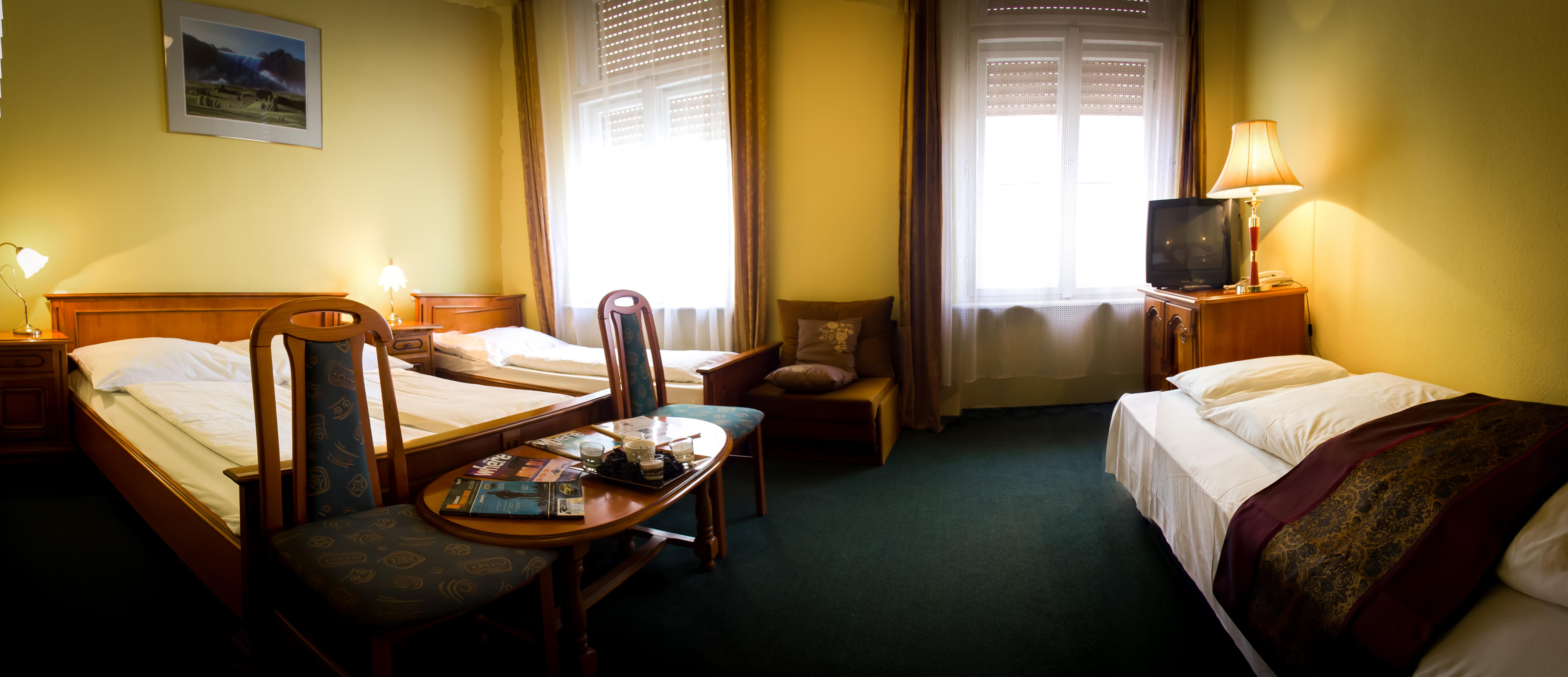 City Hotel Unio Superior Budapest Exterior photo